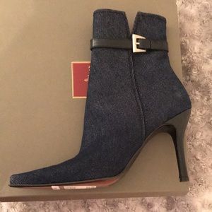 Cole Haan Dark Denim Fabric Short Pointed Toe Boots Size 9 NWT